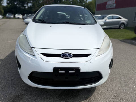 2013 Ford Fiesta S