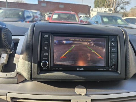 2012 Volkswagen Routan SE