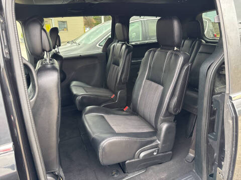 2015 Chrysler Town and Country S
