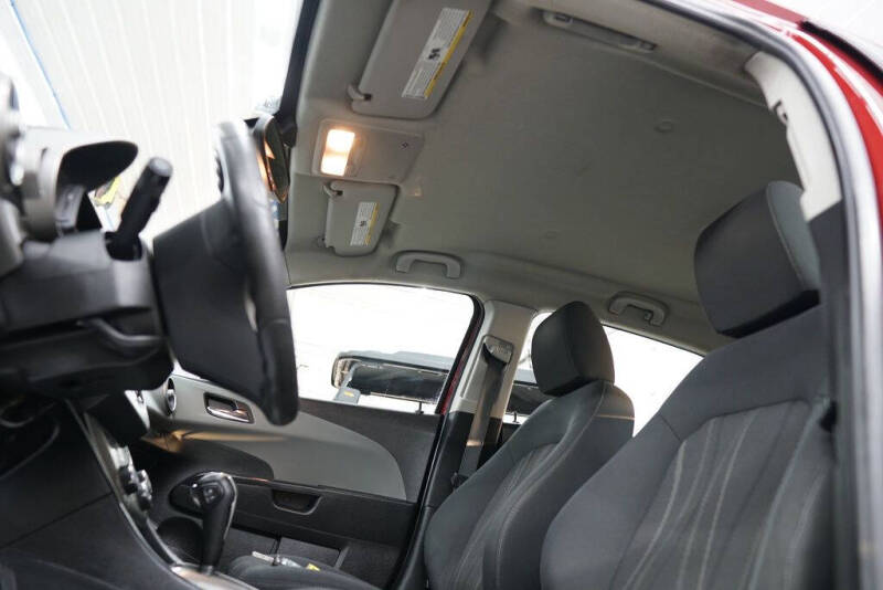 2016 Chevrolet Sonic LT Auto