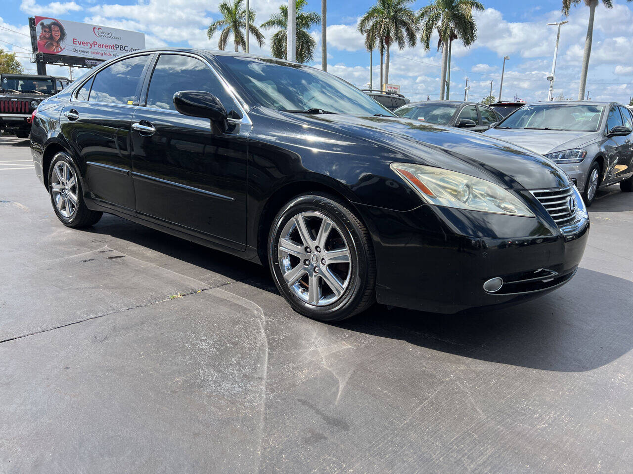 2009 LEXUS ES Sedan - $7,900