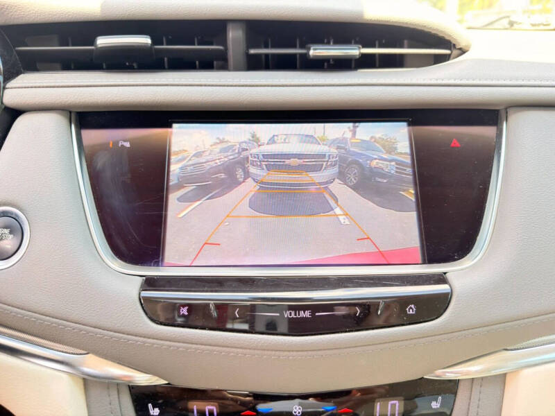 2017 Cadillac XT5 Luxury