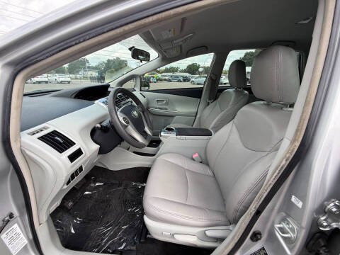 2014 Toyota Prius v Three