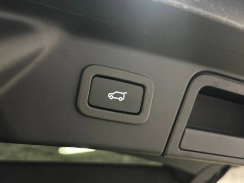 2019 Land Rover Range Rover Velar P250 R-Dynamic SE