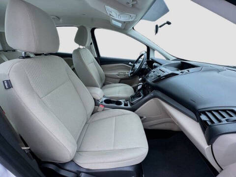 2017 Ford C-MAX Hybrid SE