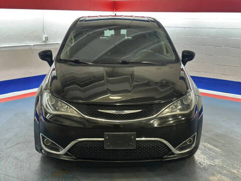 2018 Chrysler Pacifica Touring Plus