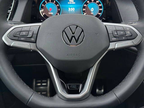 2026 Volkswagen Atlas Cross Sport SEL R-Line Black 4Motion