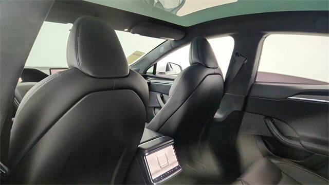 2023 Tesla Model S Plaid