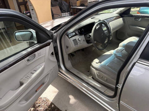 2011 Cadillac DTS Luxury Collection