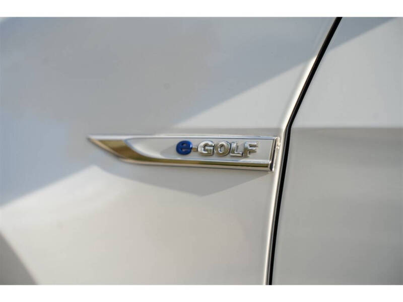 2017 Volkswagen e-Golf SEL Premium