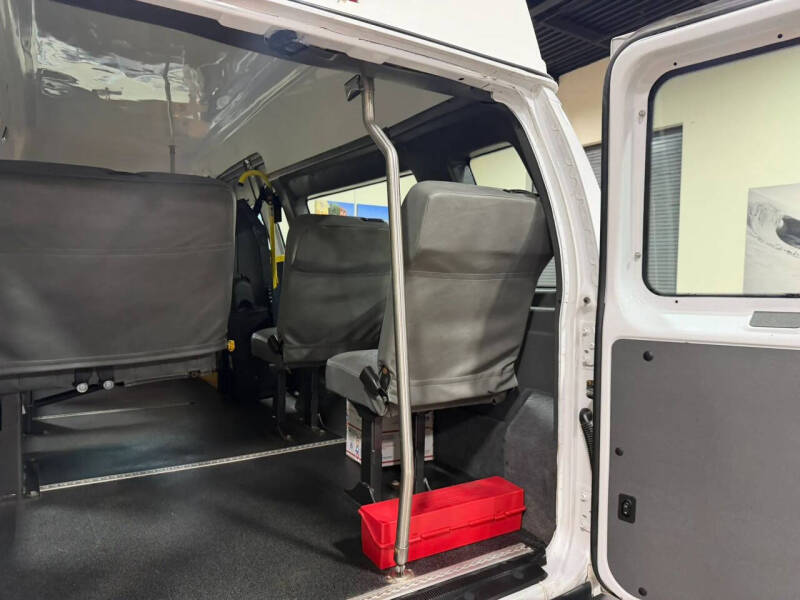 2014 Ford E-Series E-250