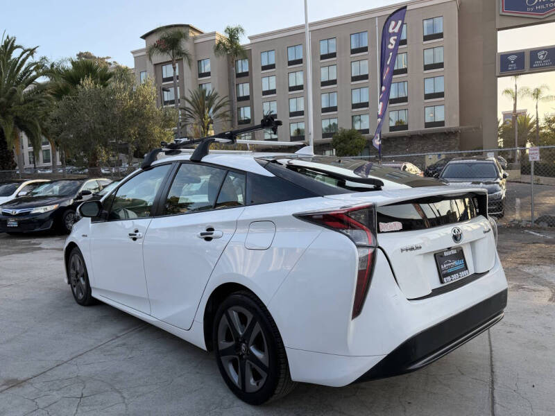 2016 Toyota Prius Two