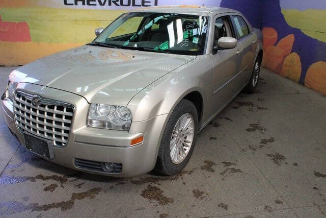 Used 2008 Chrysler 300 Touring with VIN 2C3KA53G78H178866 for sale in Grand Ledge, MI