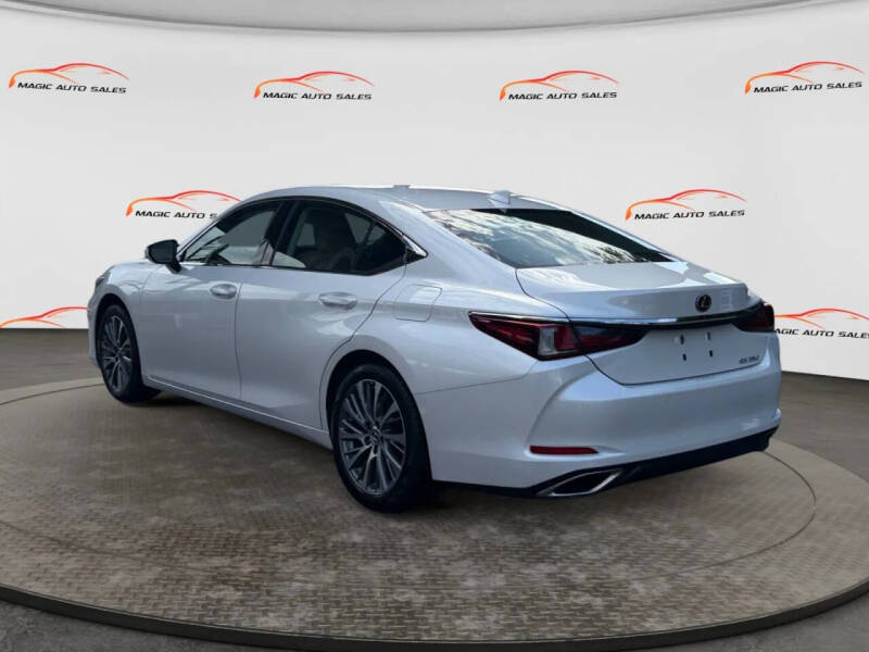 2020 Lexus ES 350
