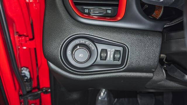 2019 Jeep Renegade Trailhawk