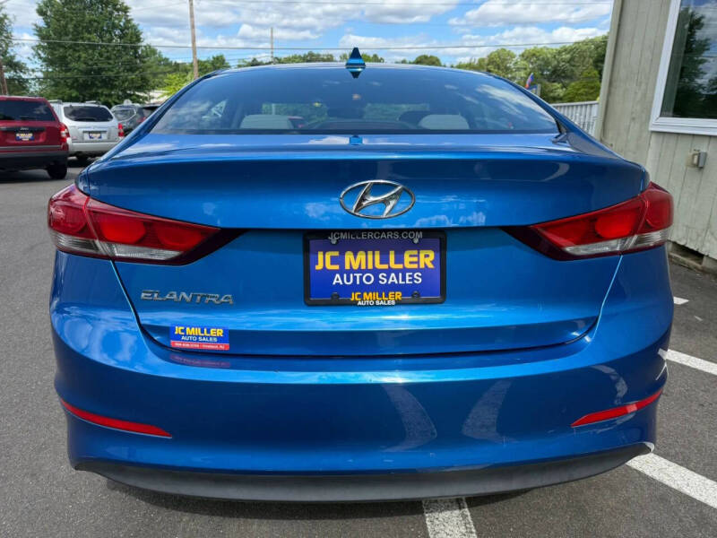 2018 Hyundai Elantra