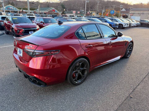 2024 Alfa Romeo Giulia Quadrifoglio