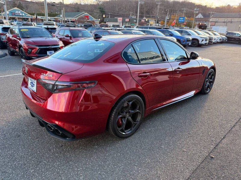 2024 Alfa Romeo Giulia Quadrifoglio