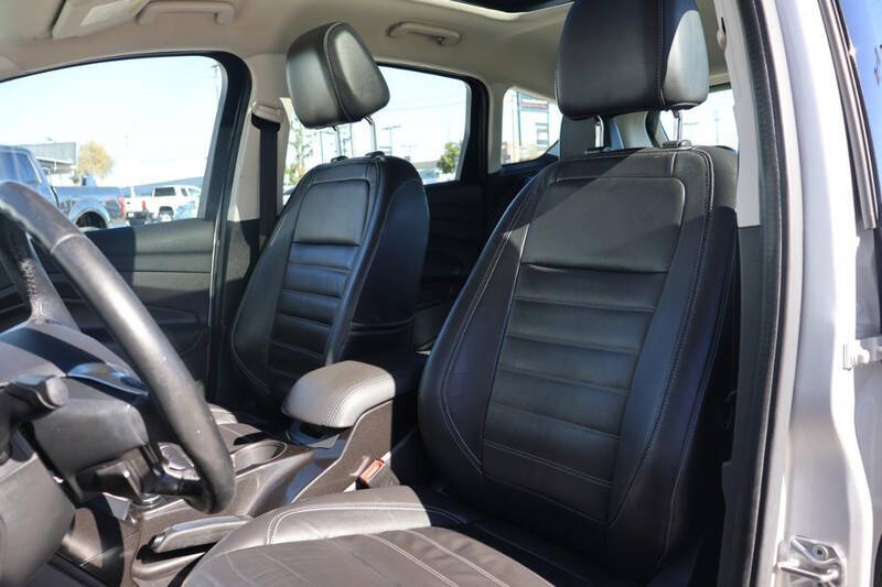 2017 Ford C-MAX Energi Titanium