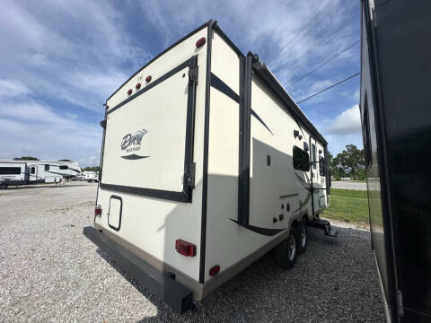 2016 Forest River Rockwood  Roo 233S