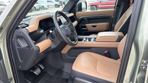 2025 Land Rover Defender 110 P400 X