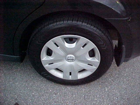 2010 Nissan Versa 1.8 S