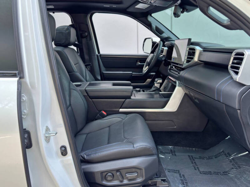 2024 Toyota Sequoia Platinum