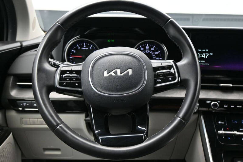 2024 Kia Carnival EX