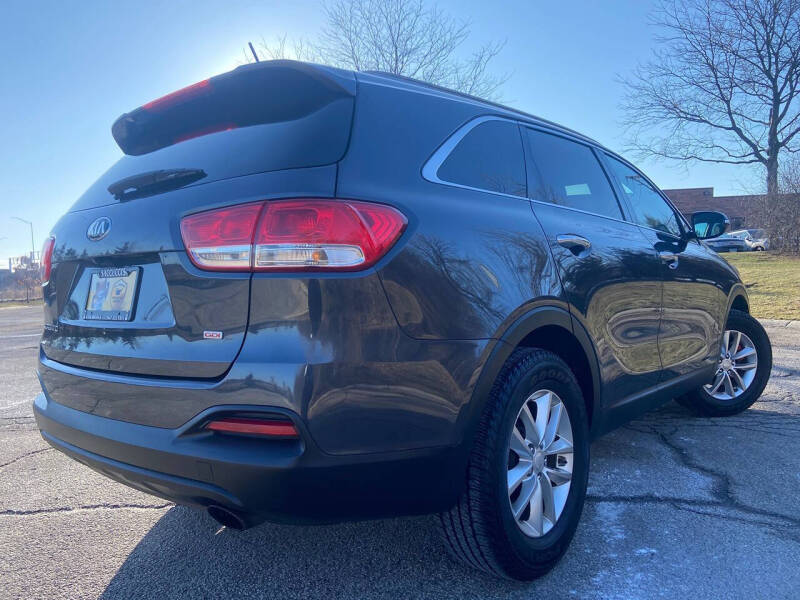 2016 Kia Sorento LX