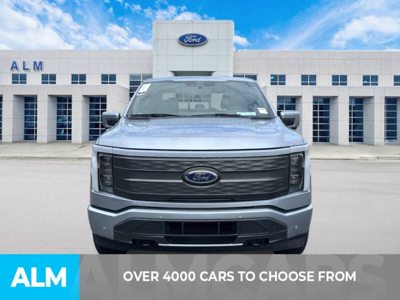 2022 Ford F-150 Lightning Lariat