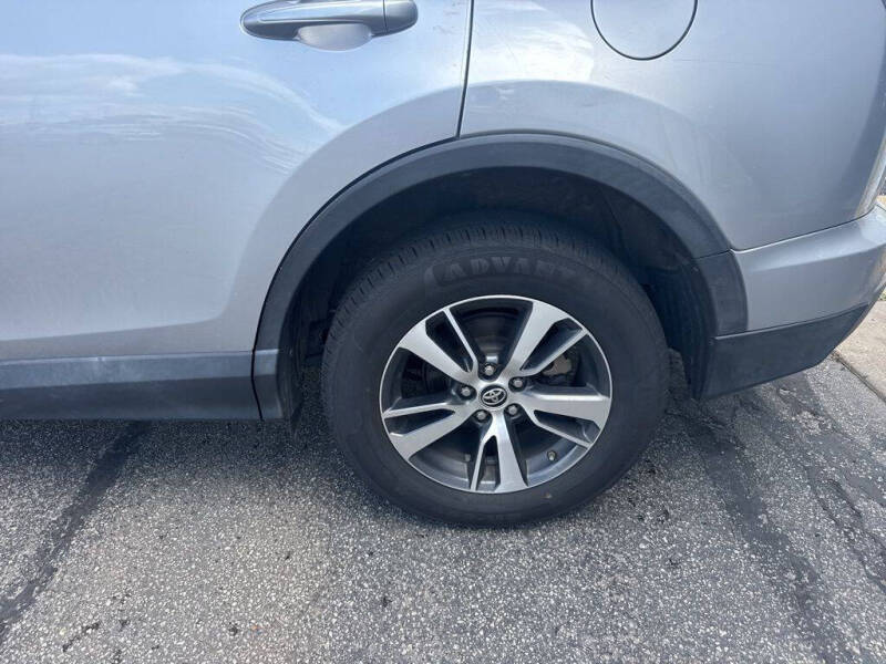 2017 Toyota RAV4 XLE