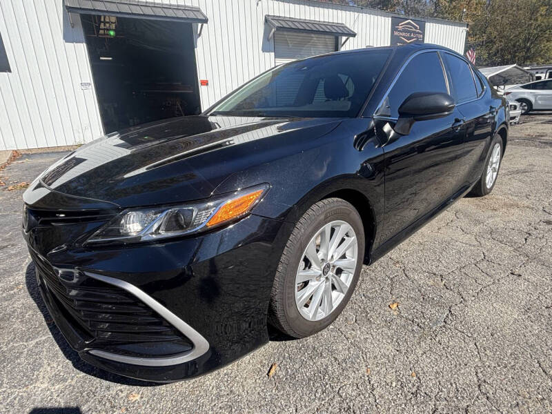 2021 Toyota Camry LE's photo