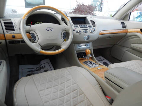 2002 Infiniti Q45