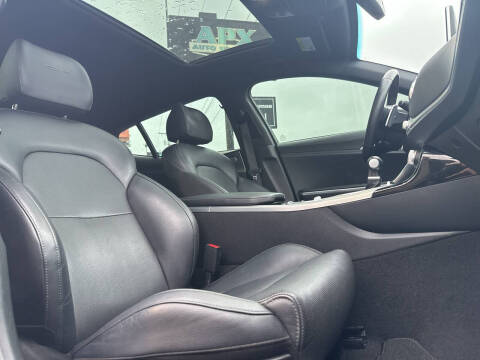 2019 Kia Stinger GT1