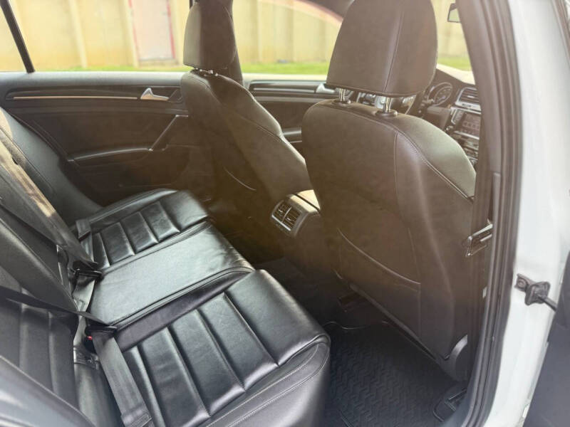 2015 Volkswagen Golf R 4Motion