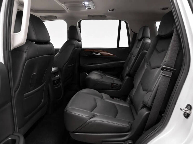 2017 Cadillac Escalade Luxury