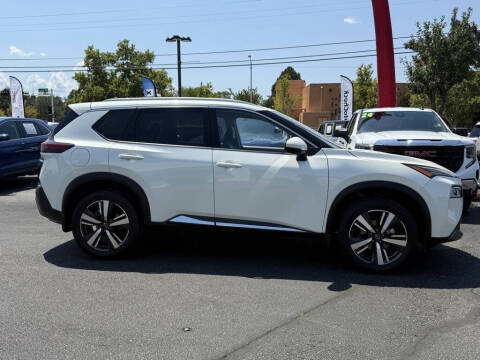 2022 Nissan Rogue SL