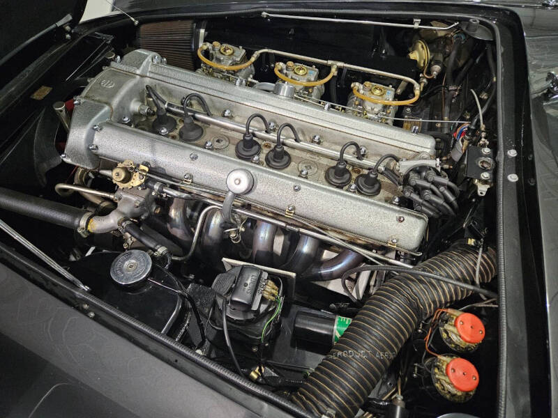 1966 Aston Martin DB6