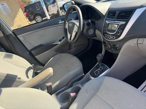 2013 Hyundai Accent GLS