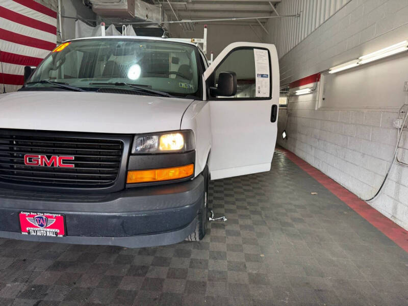 2018 GMC Savana 2500