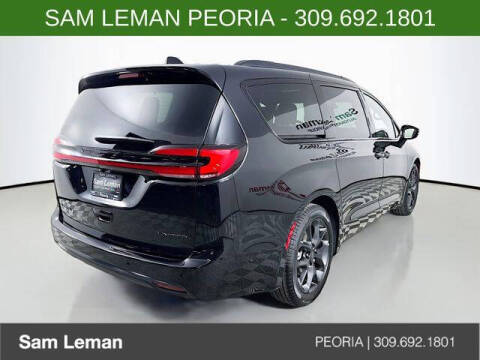 2027 Chrysler Pacifica Limited