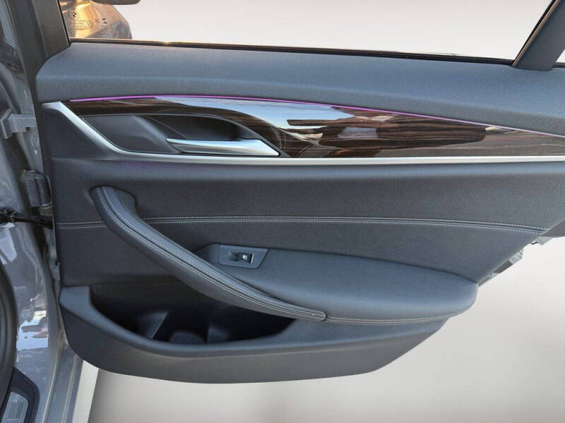 2022 BMW 5 Series 530e