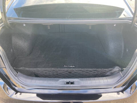 2022 Nissan Altima 2.5 SV