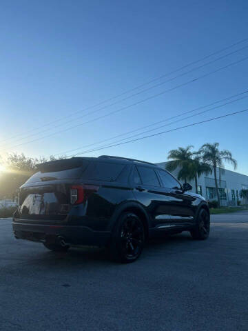 2022 Ford Explorer ST-Line