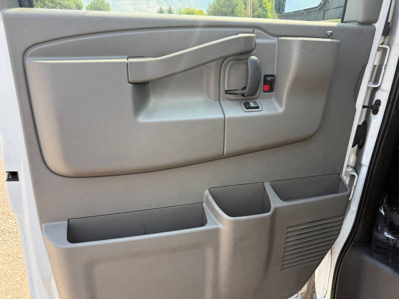 2021 Chevrolet Express 2500