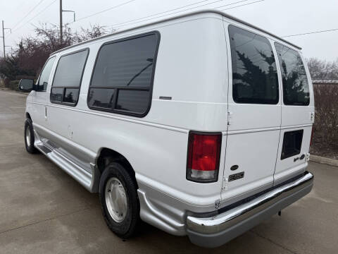 2000 Ford E-Series E-150