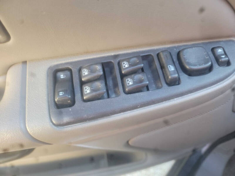 2004 GMC Yukon SLT