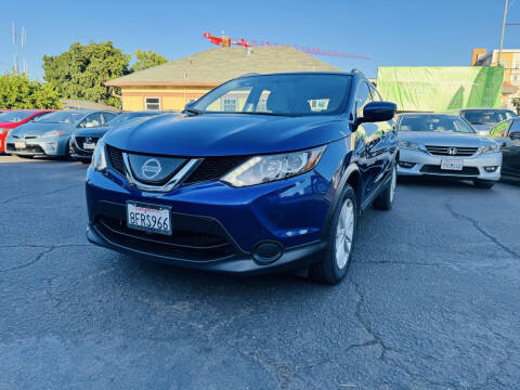 2018 Nissan Rogue Sport SV