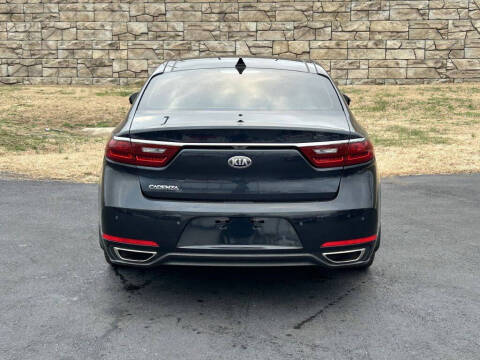 2017 Kia Cadenza Premium