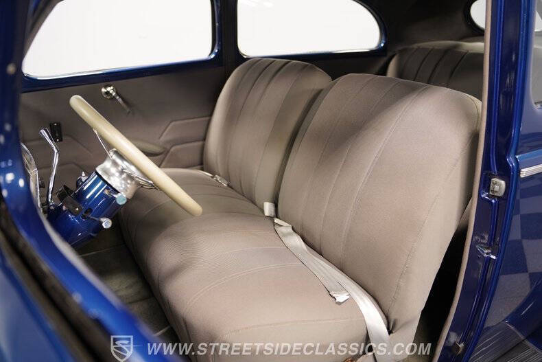 1940 Ford Deluxe